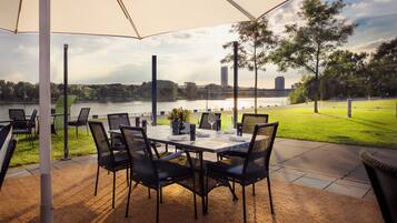 Kawasan BBQ/berkelah