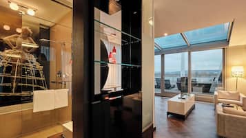 Hero Suite with Roof Terrace | Premium bedding, in-room safe, desk, blackout curtains