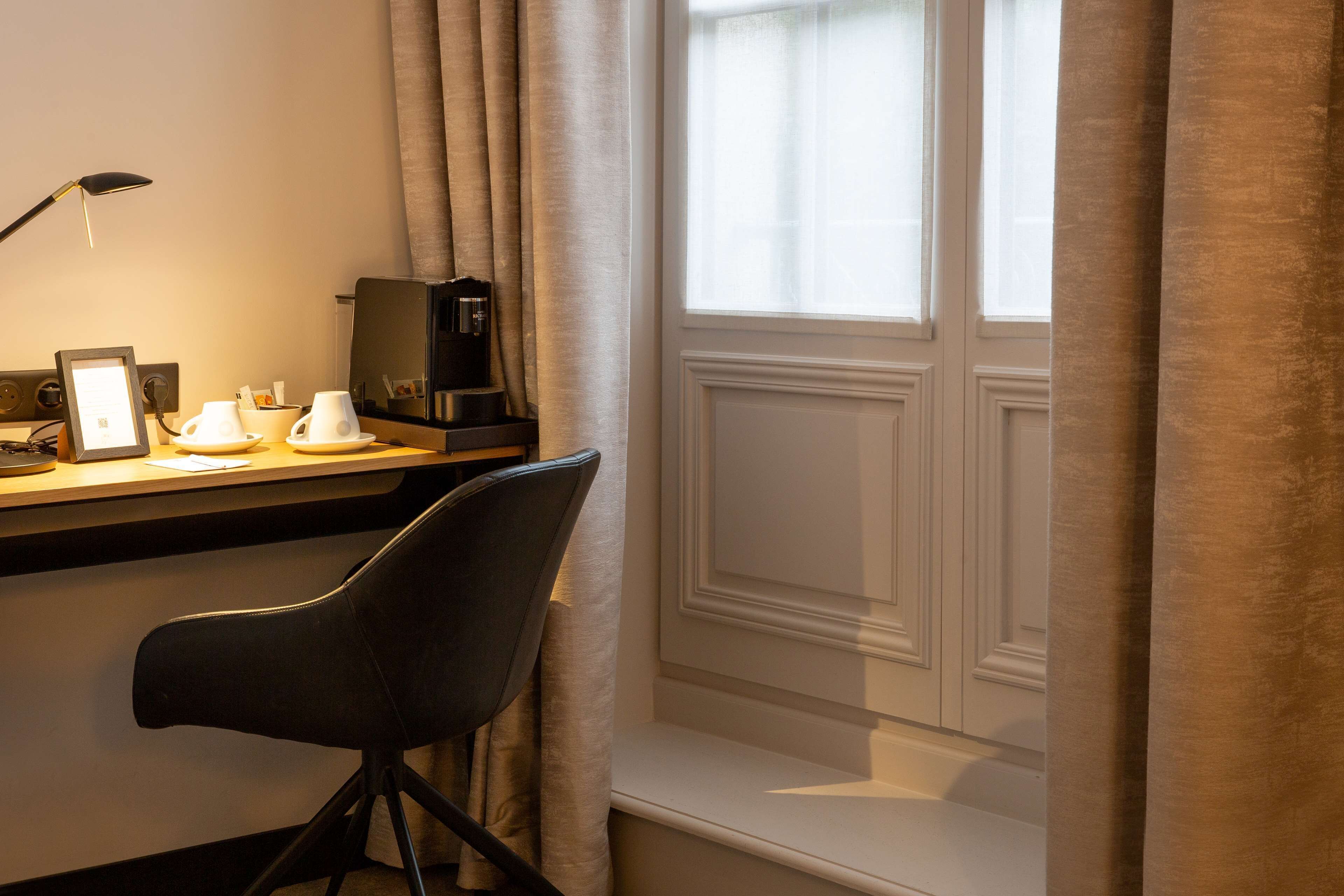 blackout curtains, soundproofing, travel cot, bed sheets