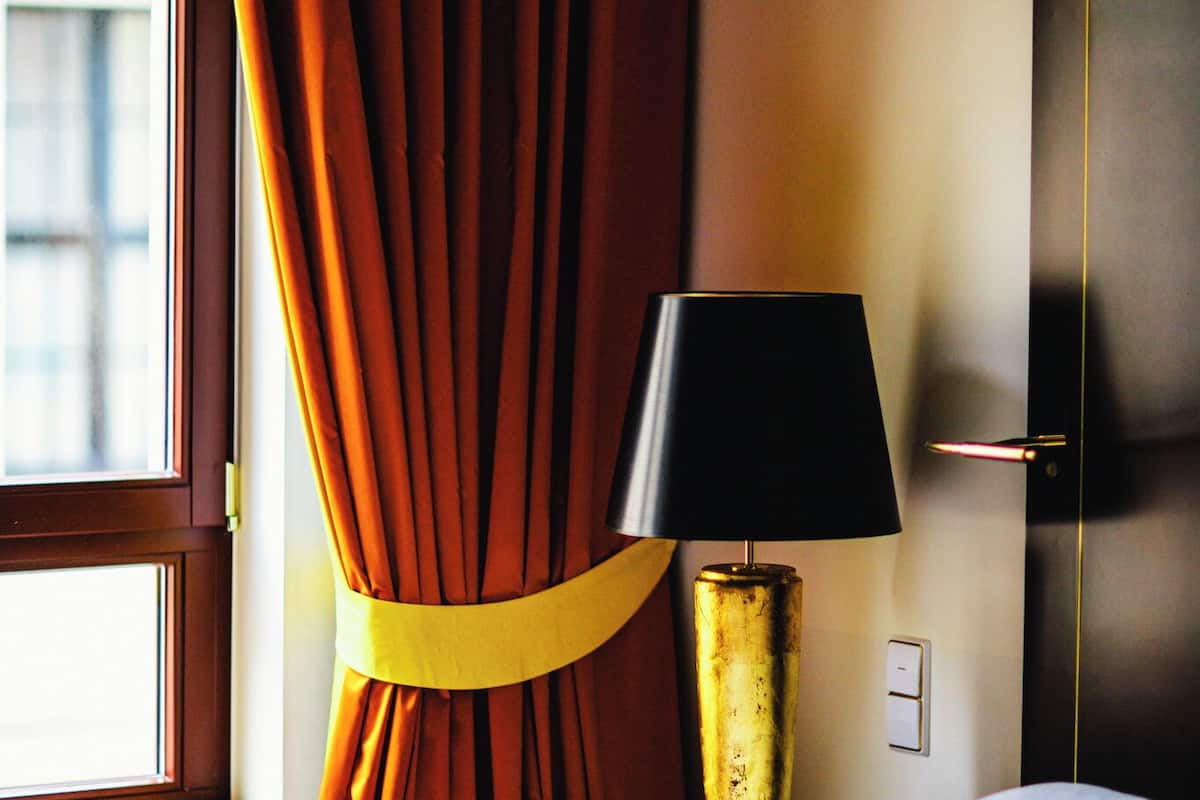 1 bedroom, hypo-allergenic bedding, minibar, in-room safe