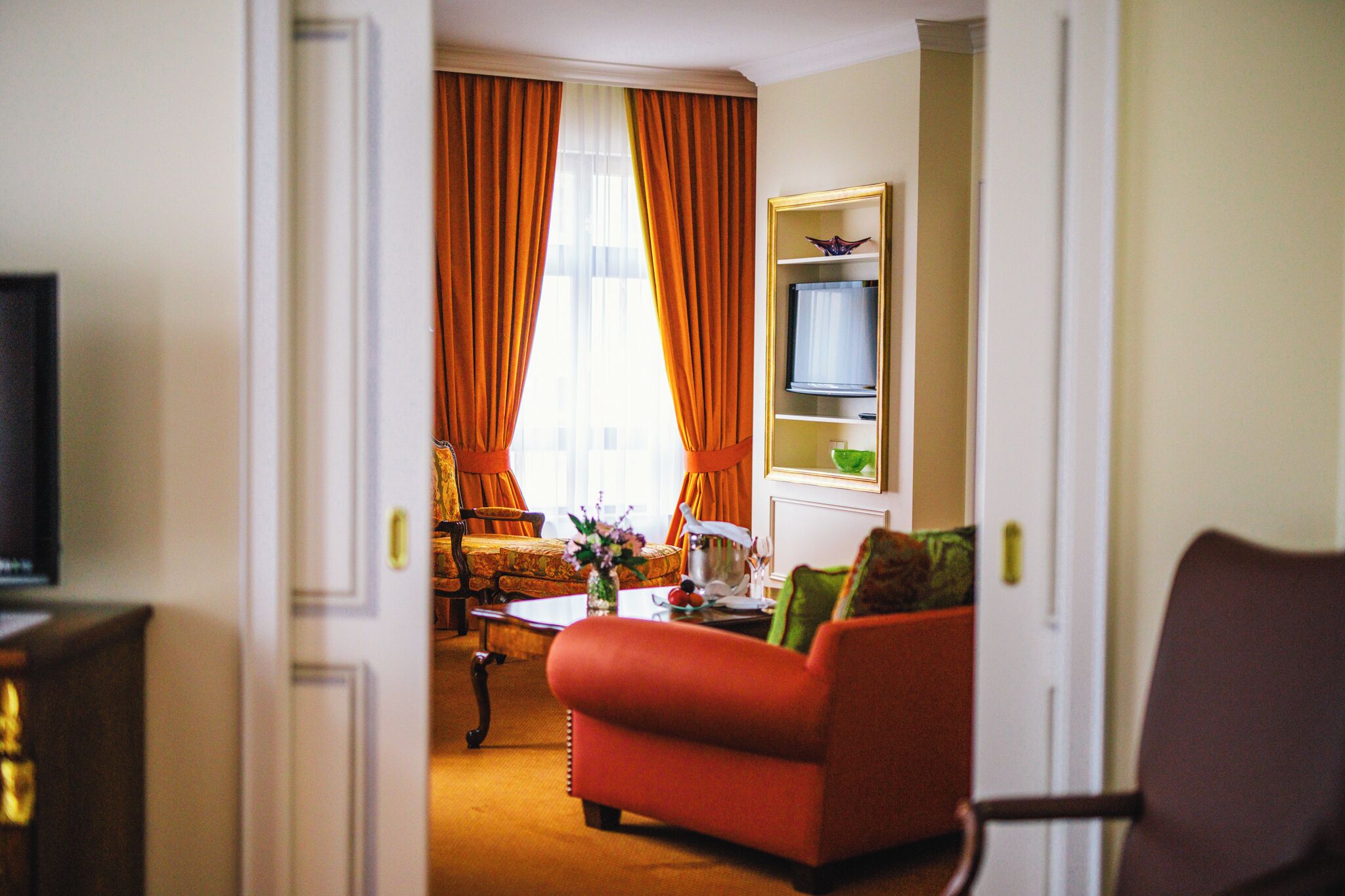 palais suite 222 | living area | flat-screen tv