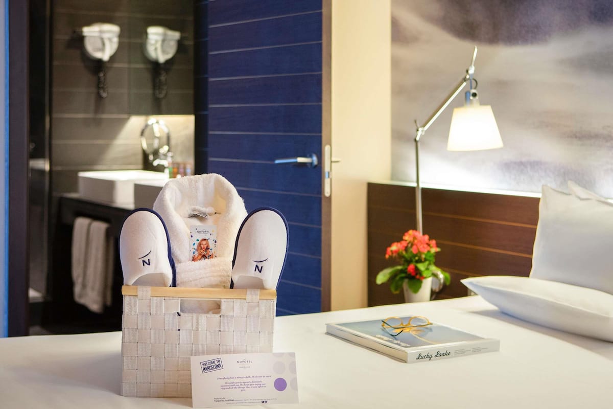 Suite, 1 Queen-Bett und Schlafsofa | 1 Schlafzimmer, Allergikerbettwaren, Zimmersafe, Schreibtisch