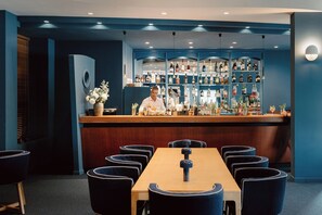 Bar (in der Unterkunft)
