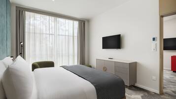 One-Bedroom Suite with One Double Bed and Sofa Bed | Minibar, in-room safe, desk, laptop workspace