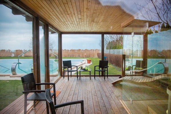 Körperbehandlungen, Aromatherapie, Warmsteinmassagen