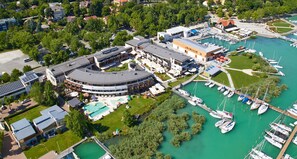 Aerial view - Hotel Golden Lake Resort (Balatonfured)