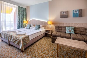 Superior Double Room | 2 bedrooms, minibar, in-room safe, desk