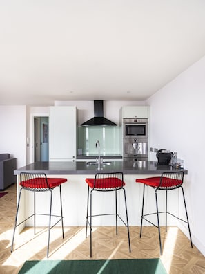 Executive One Bedroom Suite with Sofa Bed | Blackout curtains, iron/ironing board, free cots/infant beds, free WiFi