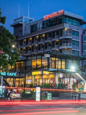 Front of property - evening/night