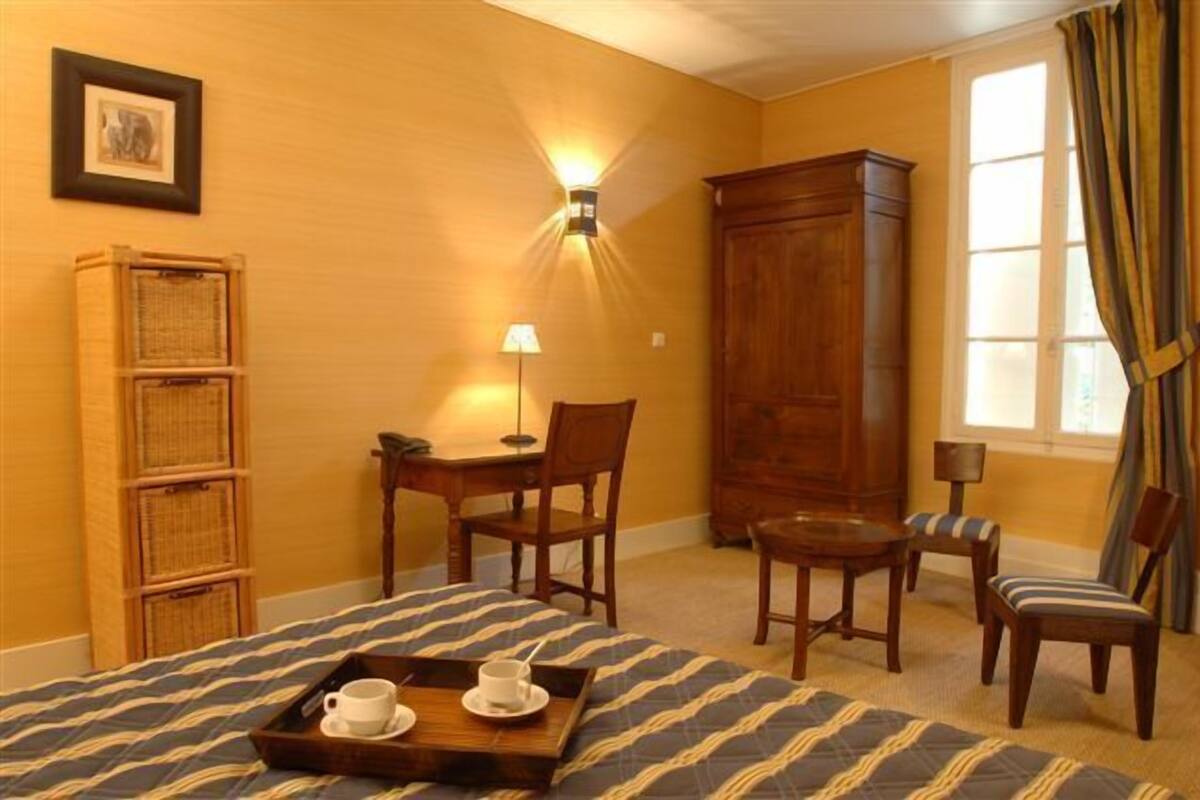 Luxury Double Room | In-room safe, blackout curtains, free WiFi, bed sheets