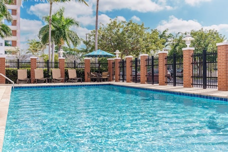 Outdoor pool. Hyatt Place Ft. Lauderdale Airport & Cruise Port