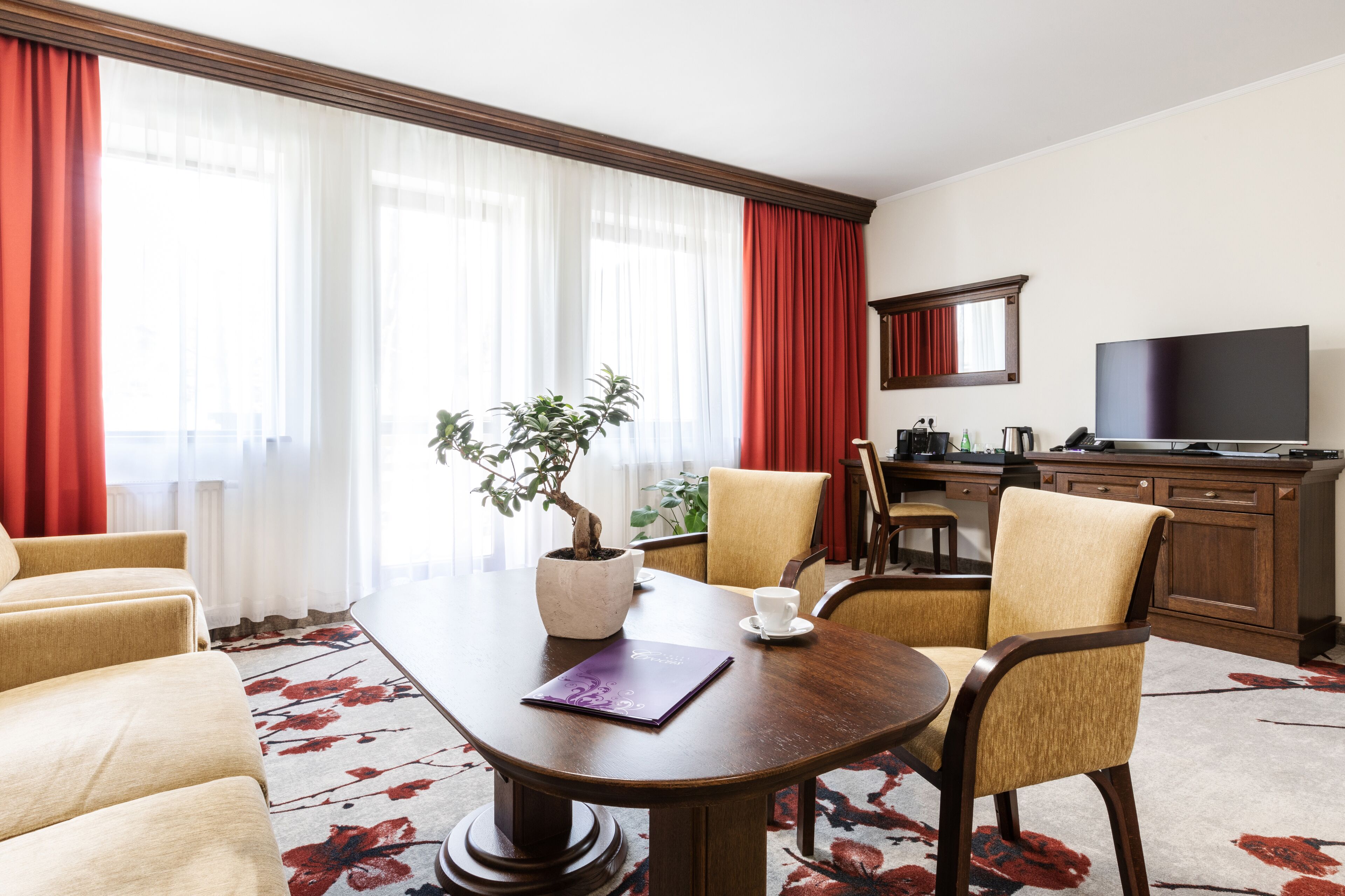 apartment | 1 bedroom, premium bedding, minibar, in-room safe