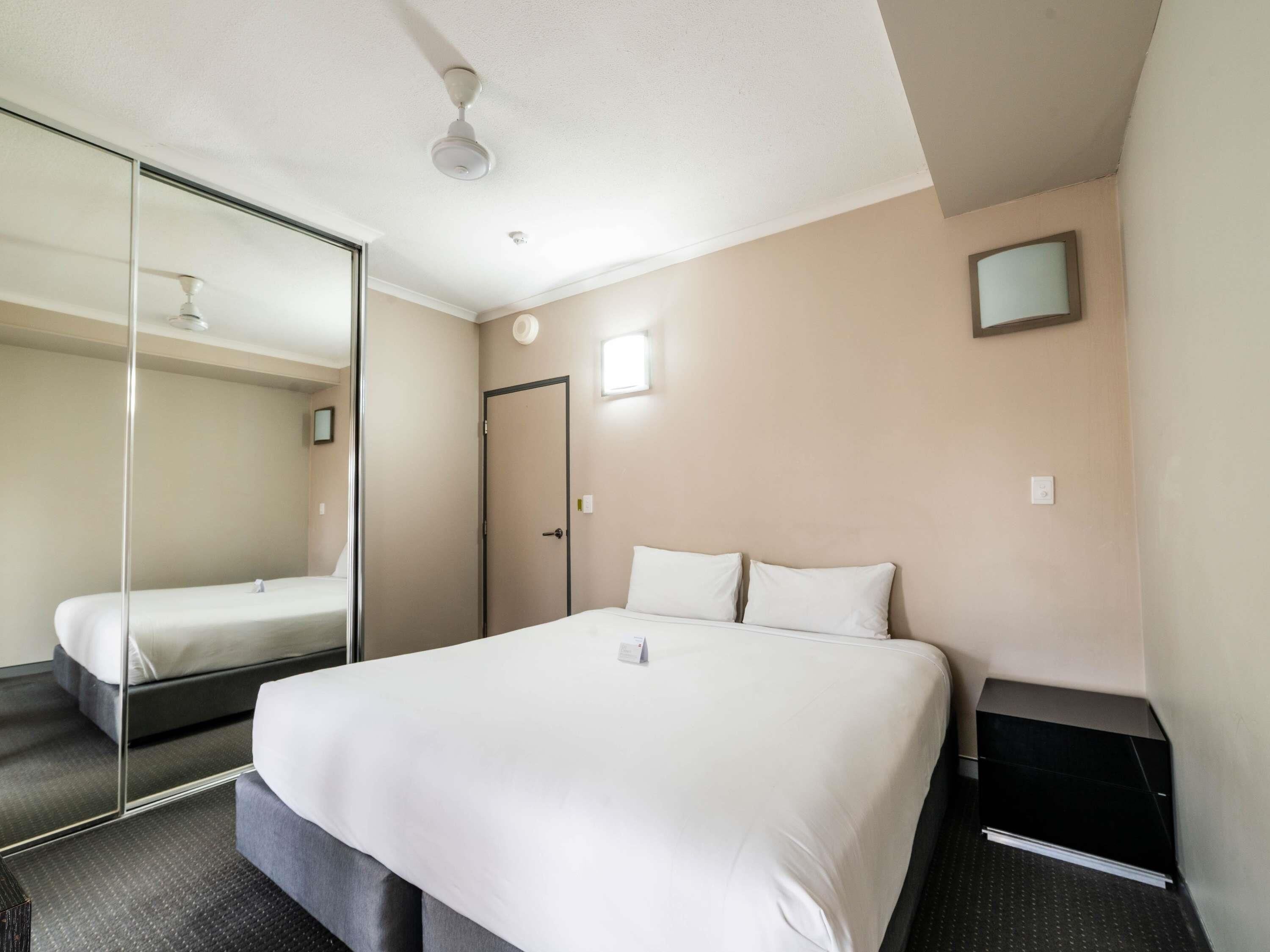 Executive Suite, 2 Bedrooms | Desk, iron/ironing board, free cribs/infant beds, rollaway beds
