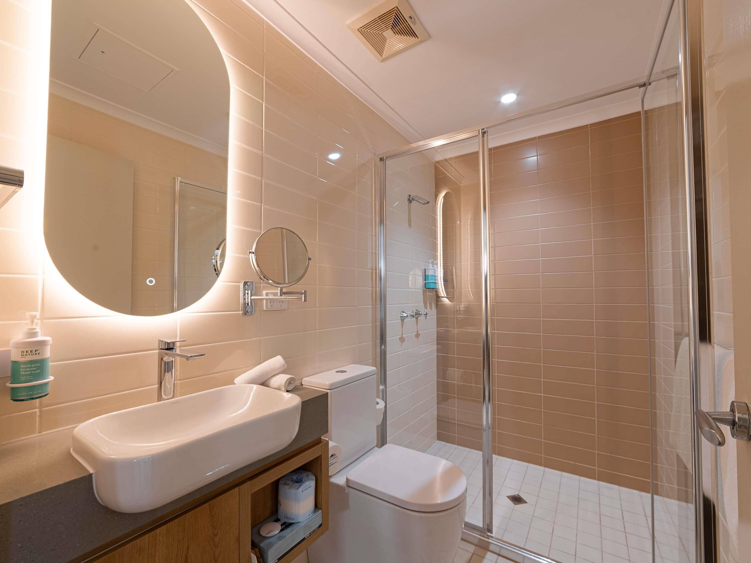 Executive Suite, 1 Bedroom, Pool View | Desk, iron/ironing board, cribs/infant beds, WiFi