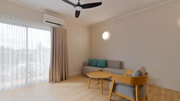 Executive Suite, 1 Bedroom, Pool View