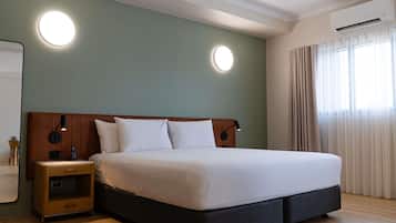 Executive Suite, 1 Bedroom, Pool View