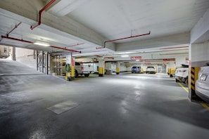 Self-parking (surcharge) 20 per day