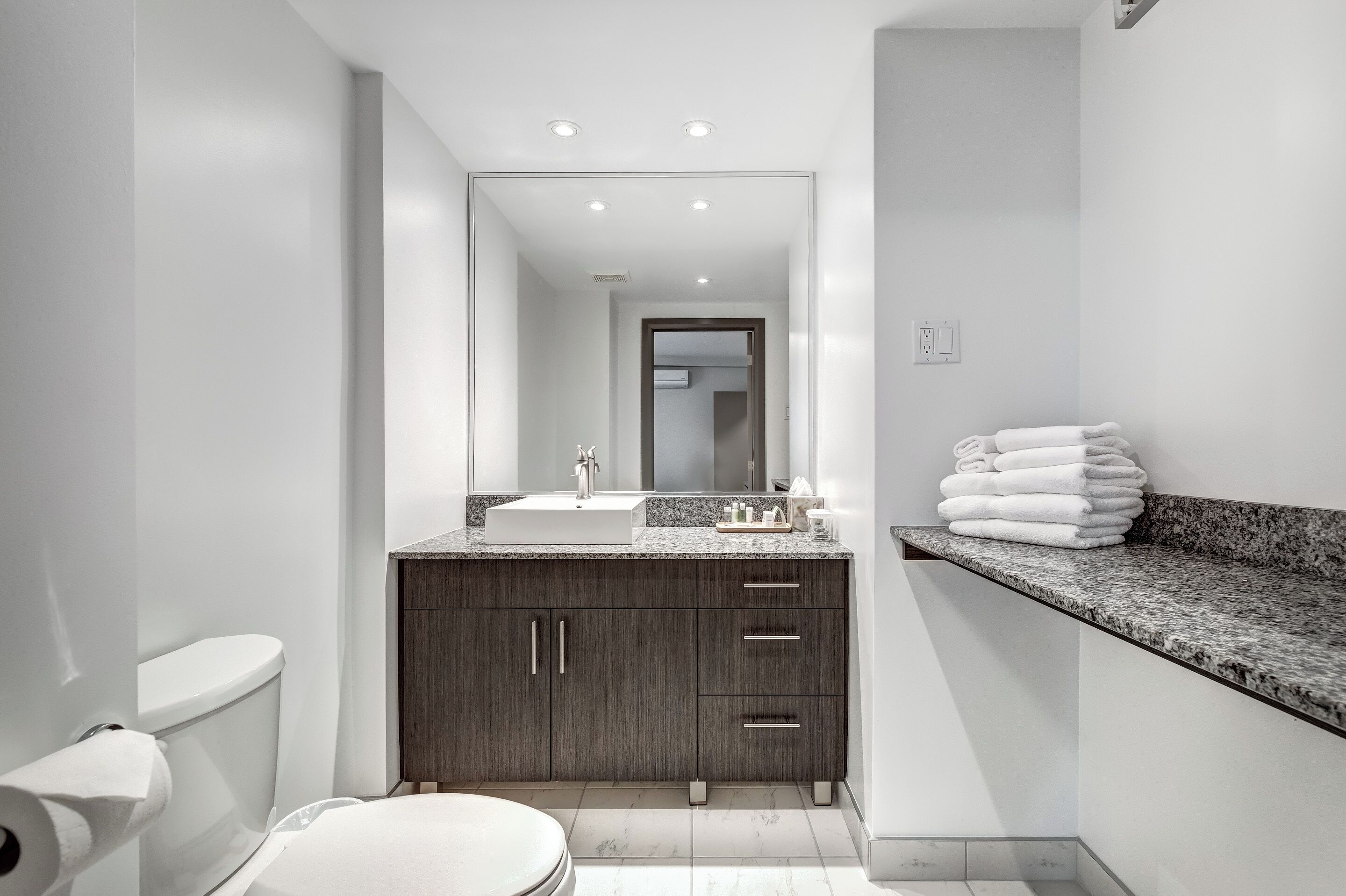 Photo - Terrasse Royale Hotel