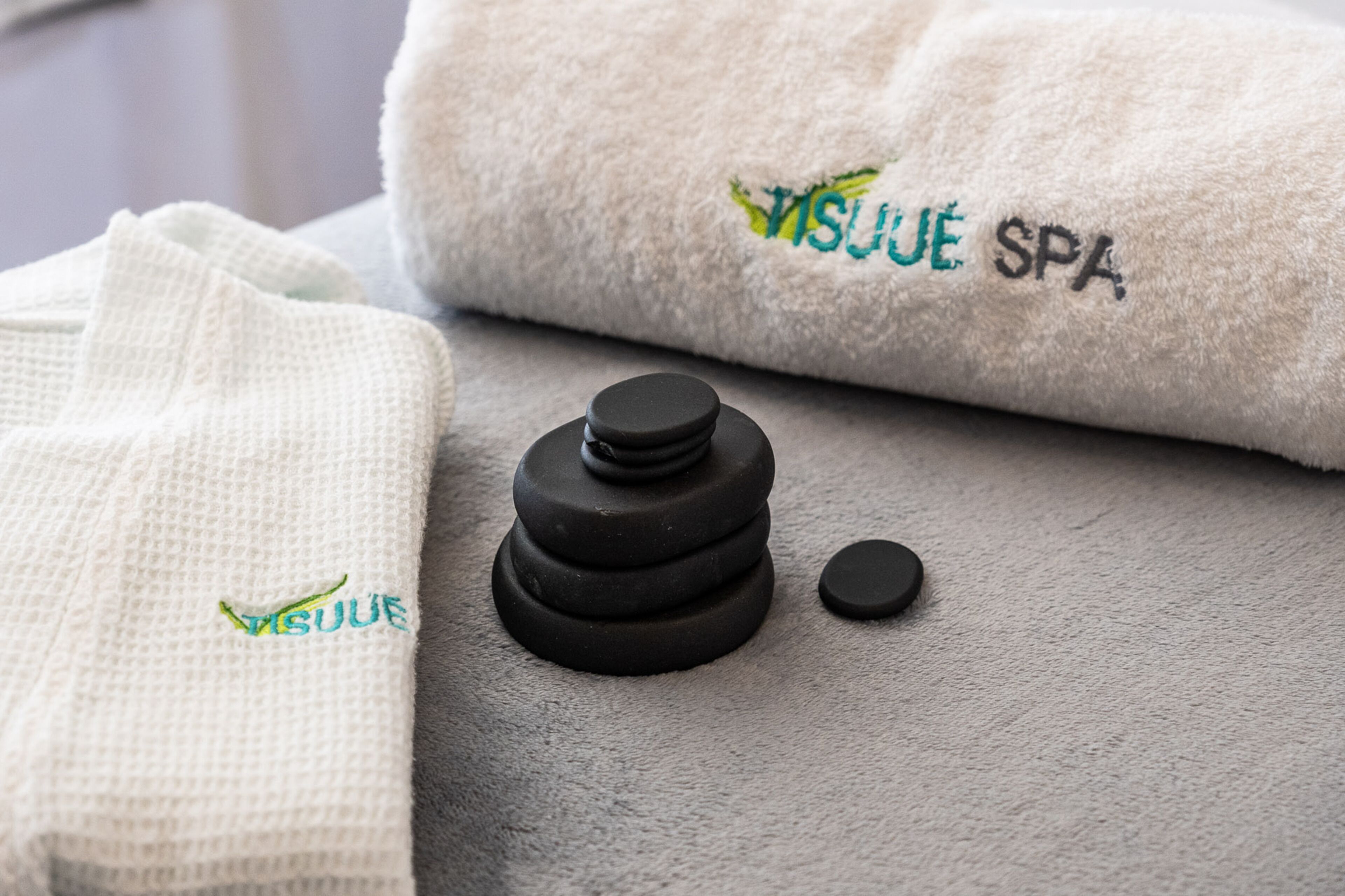 turkish bath/hammam, body treatments, facials, massage/treatment rooms