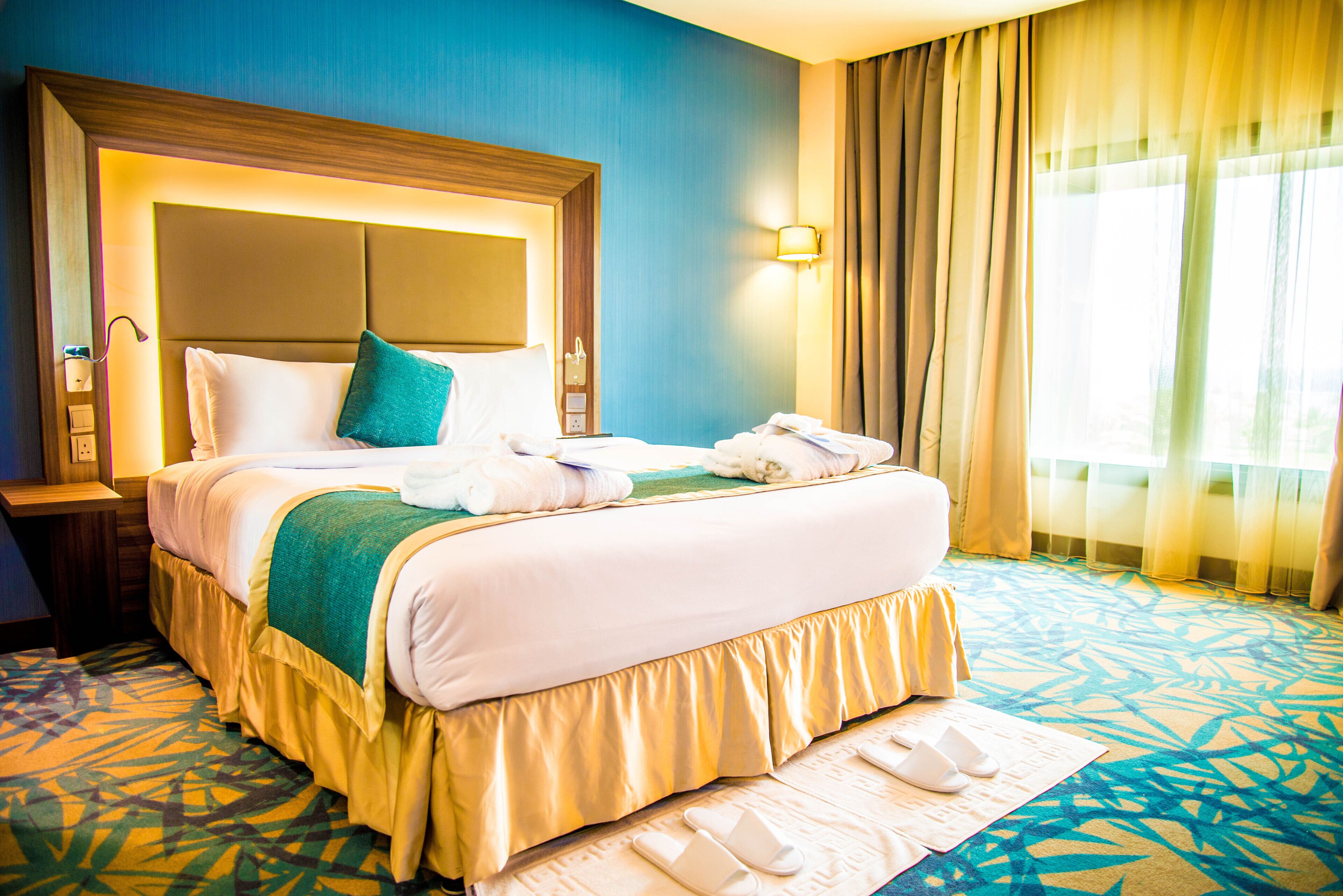 minibar, in-room safe, desk, soundproofing