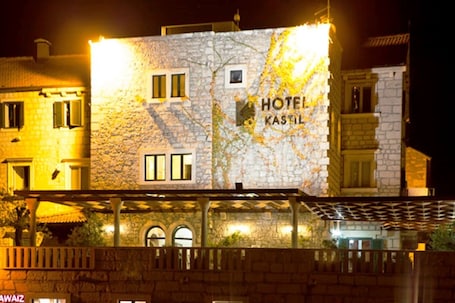 Front of property - evening/night. Hotel Kaštil