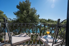 Standard Double Room, 1 Bedroom, Balcony, Partial Sea View | Balcony view - Hotel Kaštil (Bol)