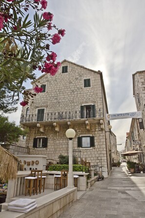 Exterior - Hotel Kaštil (Bol)