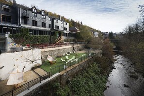 Property grounds - Hotel Le Val de Poix - Logis Hotel Restaurant (Saint-Hubert)