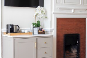 Superior Double or Twin Room, 1 King Bed, Non Smoking | Premium bedding, minibar, in-room safe, individually furnished - One Kensington Boutique Hotel (Cape Town)
