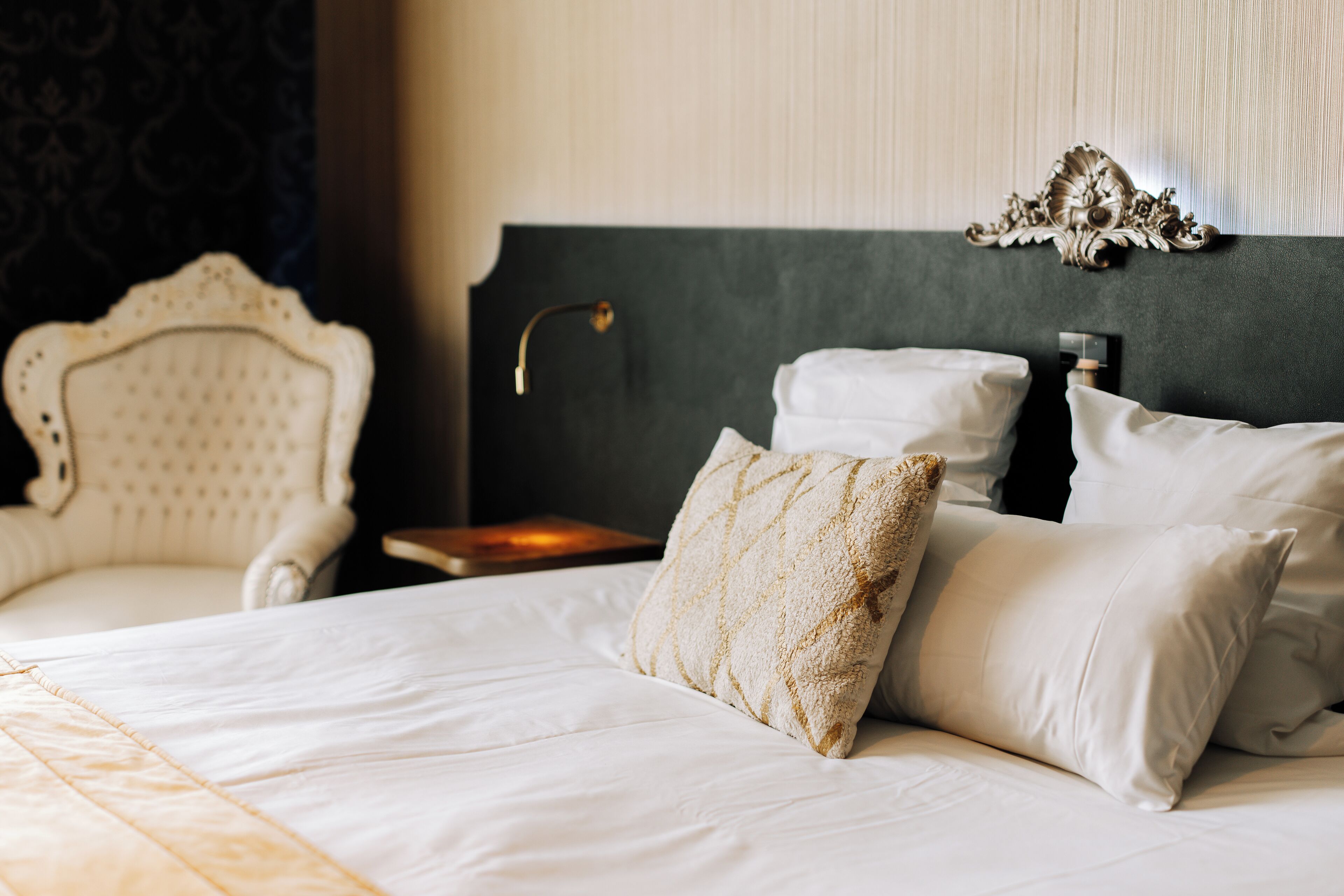 executive double or twin room | minibar, in-room safe, desk, blackout curtains