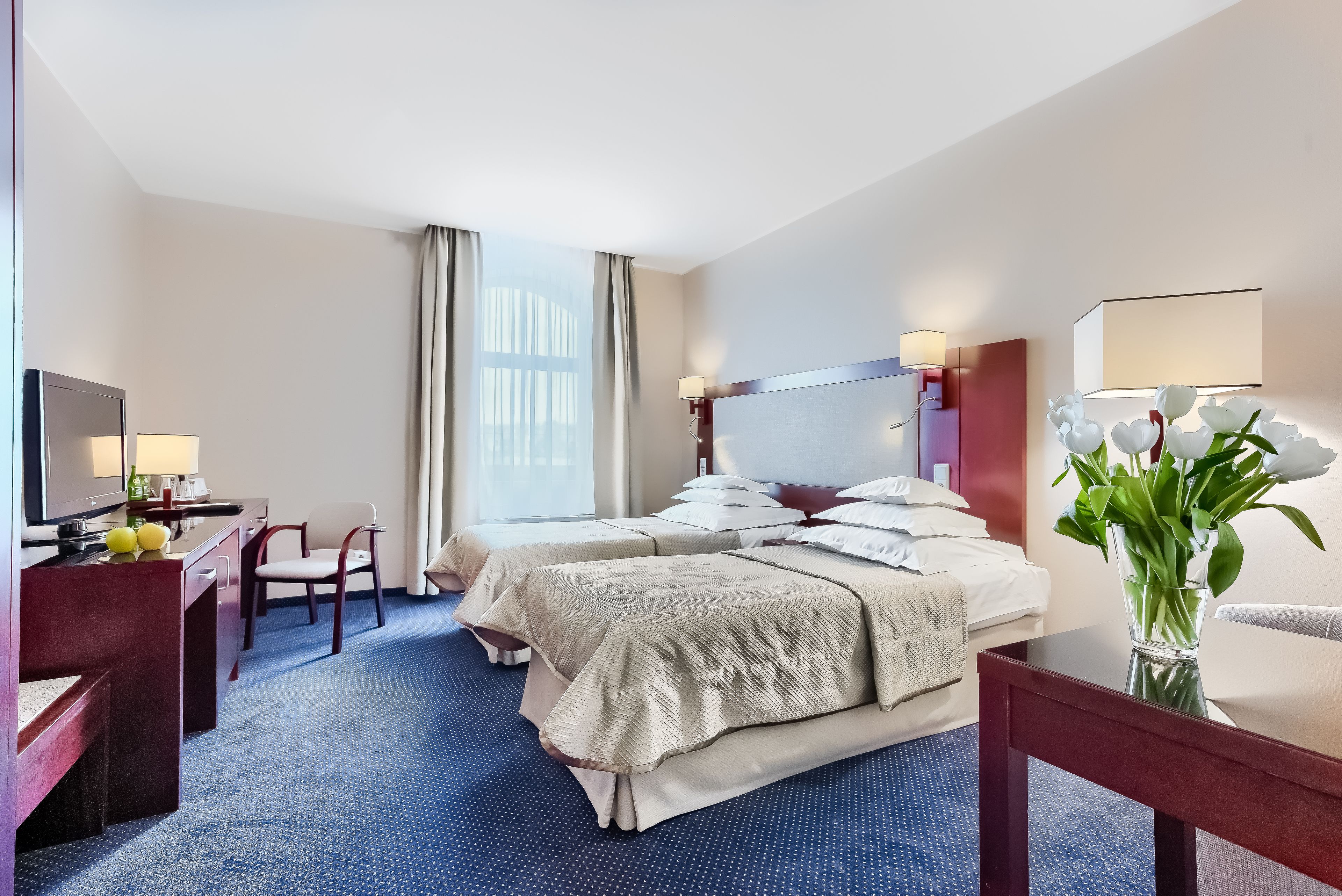 minibar, in-room safe, desk, iron/ironing board