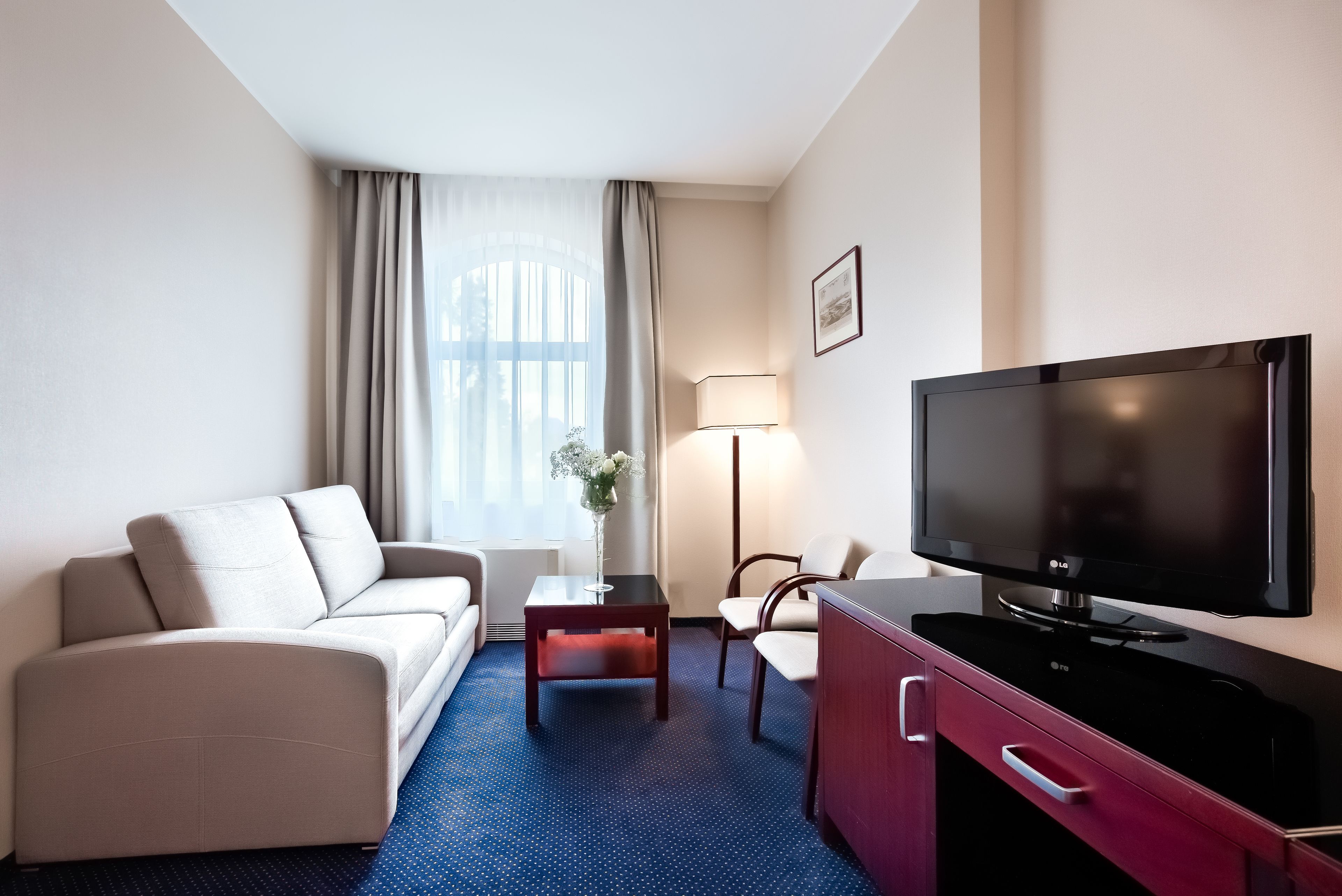 minibar, in-room safe, desk, iron/ironing board