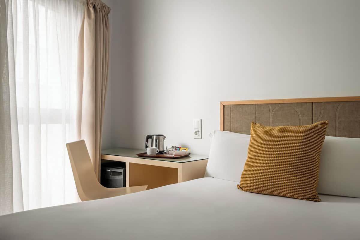 Einzelzimmer | Daunenbettdecken, Pillowtop-Betten, Zimmersafe, individuell dekoriert