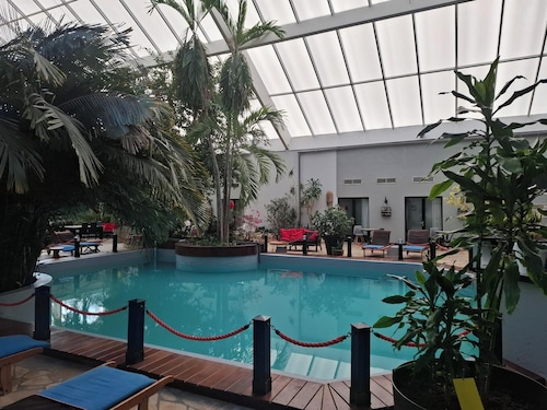 Tropical Hotel