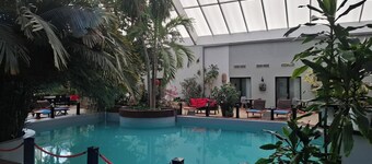 Tropical Hotel