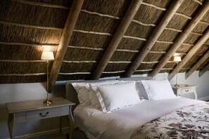 Superior Loft | Egyptian cotton sheets, premium bedding, Select Comfort beds