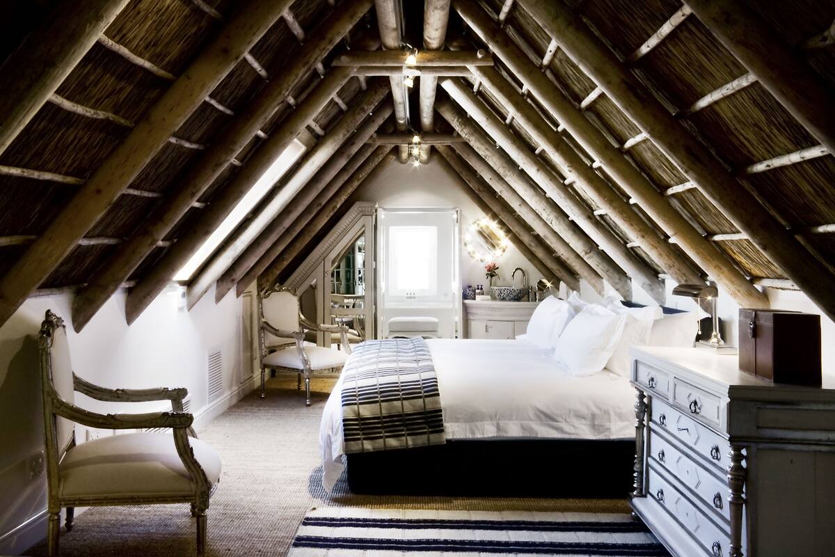Luxury Loft | Egyptian cotton sheets, premium bedding, Select Comfort beds