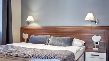 Cots/infant beds, free WiFi