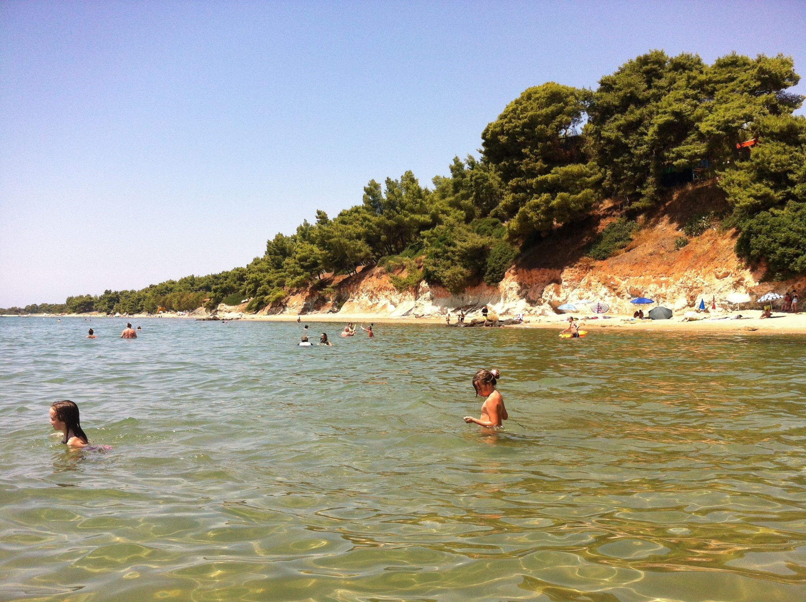 beach nearby, white sand, beach cabanas