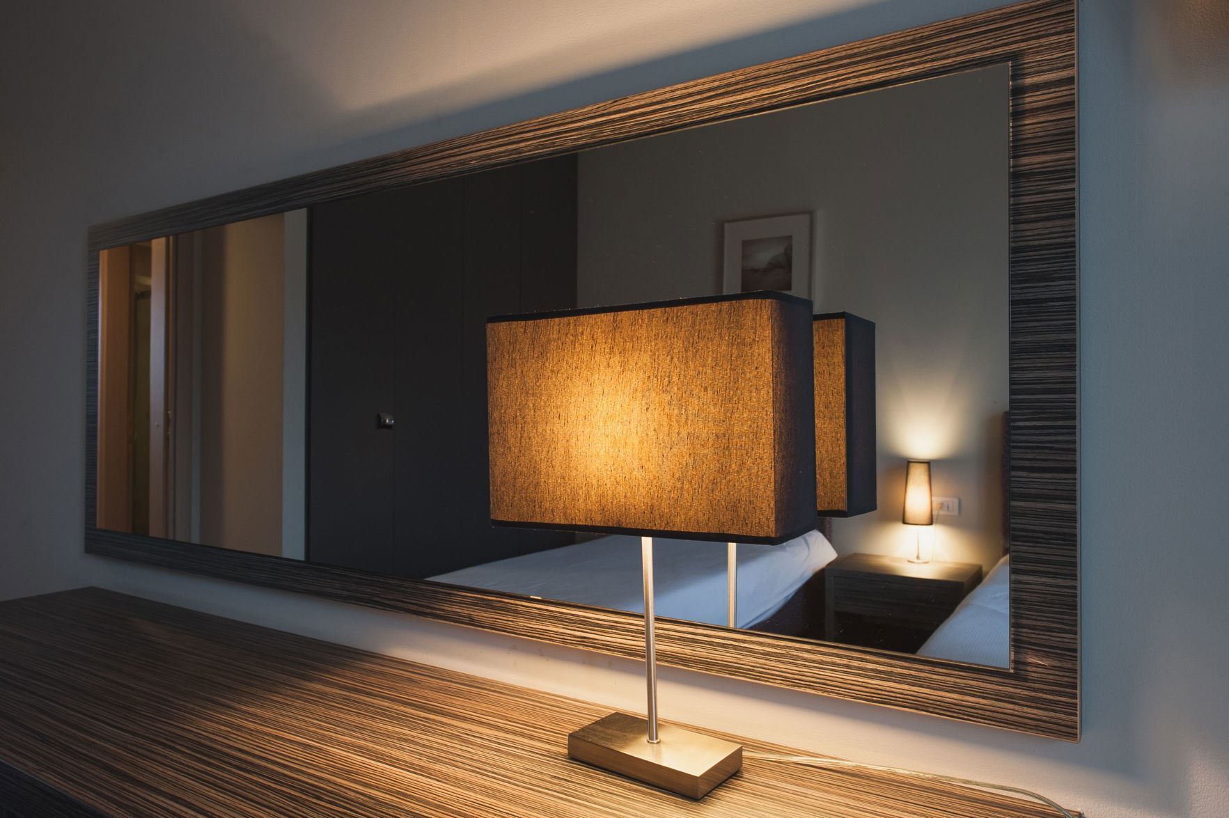 Minibar, in-room safe, desk, iron/ironing board