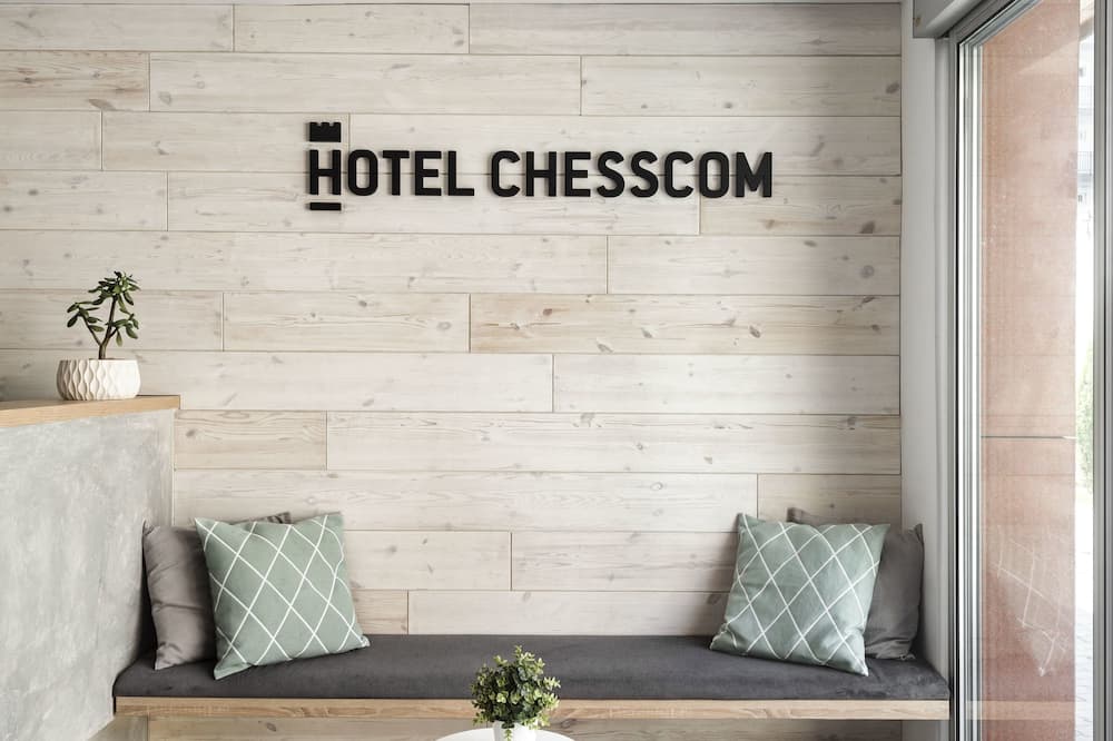 Chesscom Hotel