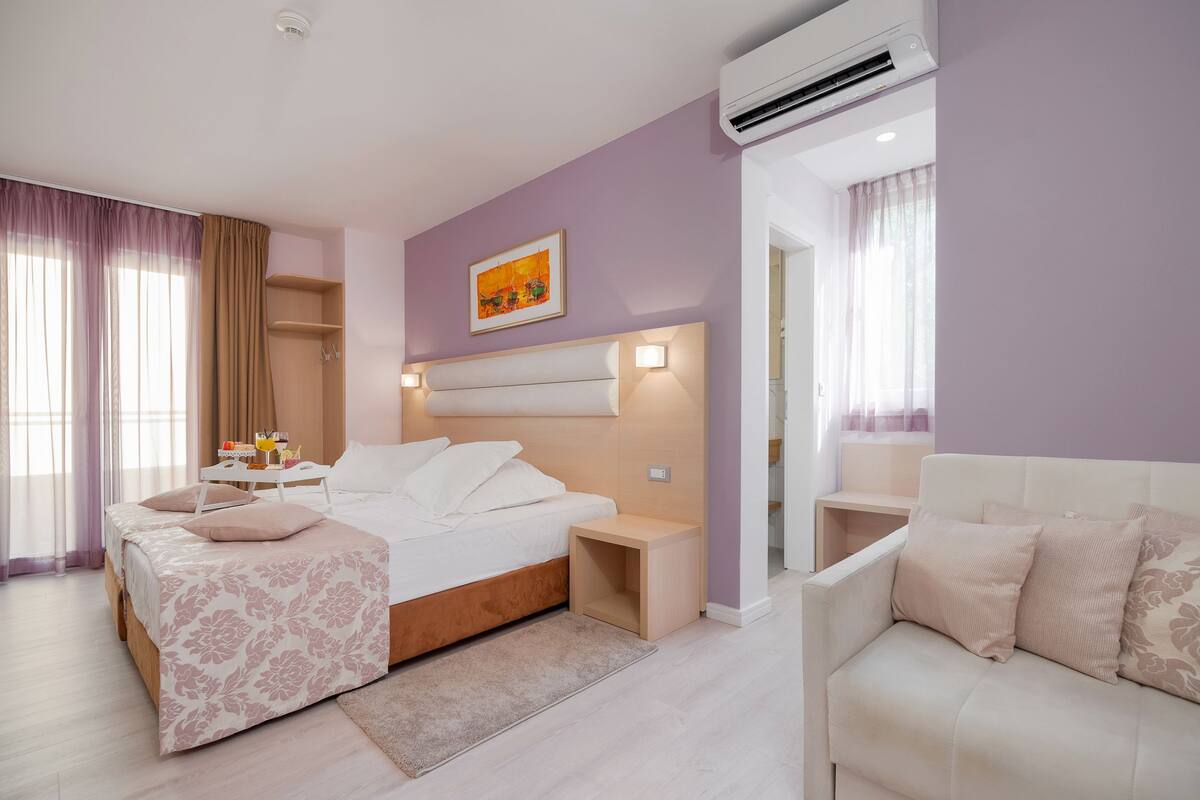 Twin Room, Balcony, Mountain View