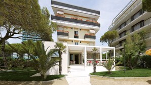 Unclassified image, 3 of 34, button - Hotel Bertha (Jesolo)