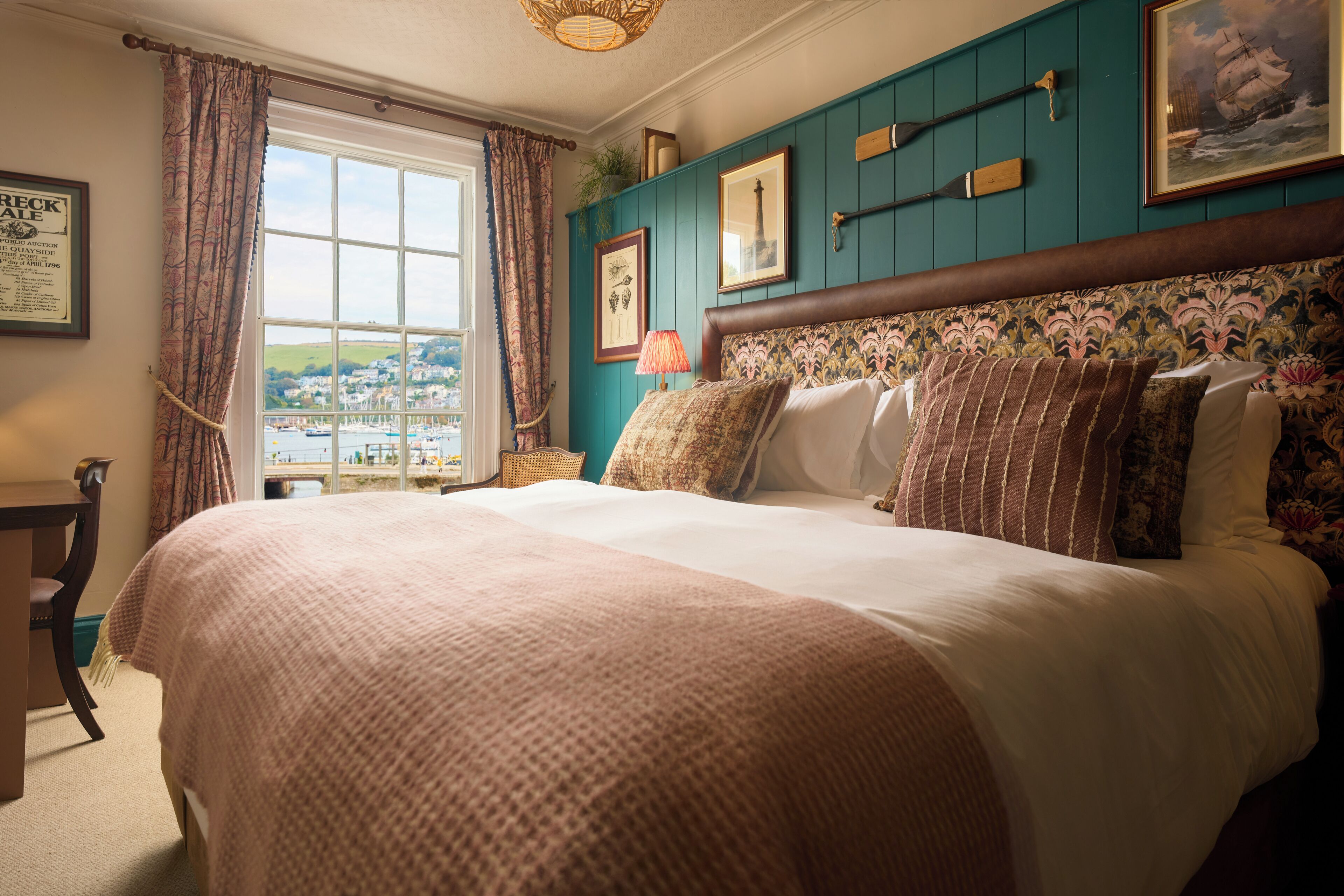 Premium Double Room | Hypo-allergenic bedding, iron/ironing board, free WiFi, bed sheets