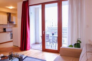 Una televisión de pantalla plana