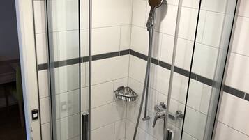 Douche de la salle de bain