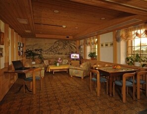 Bar (in der Unterkunft)