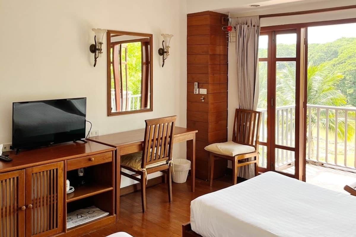 Standard İki Ayrı Yataklı Oda, Nehir Manzaralı | Ücretsiz minibar ürünleri, güneşlik/perde, ücretsiz kablosuz İnternet