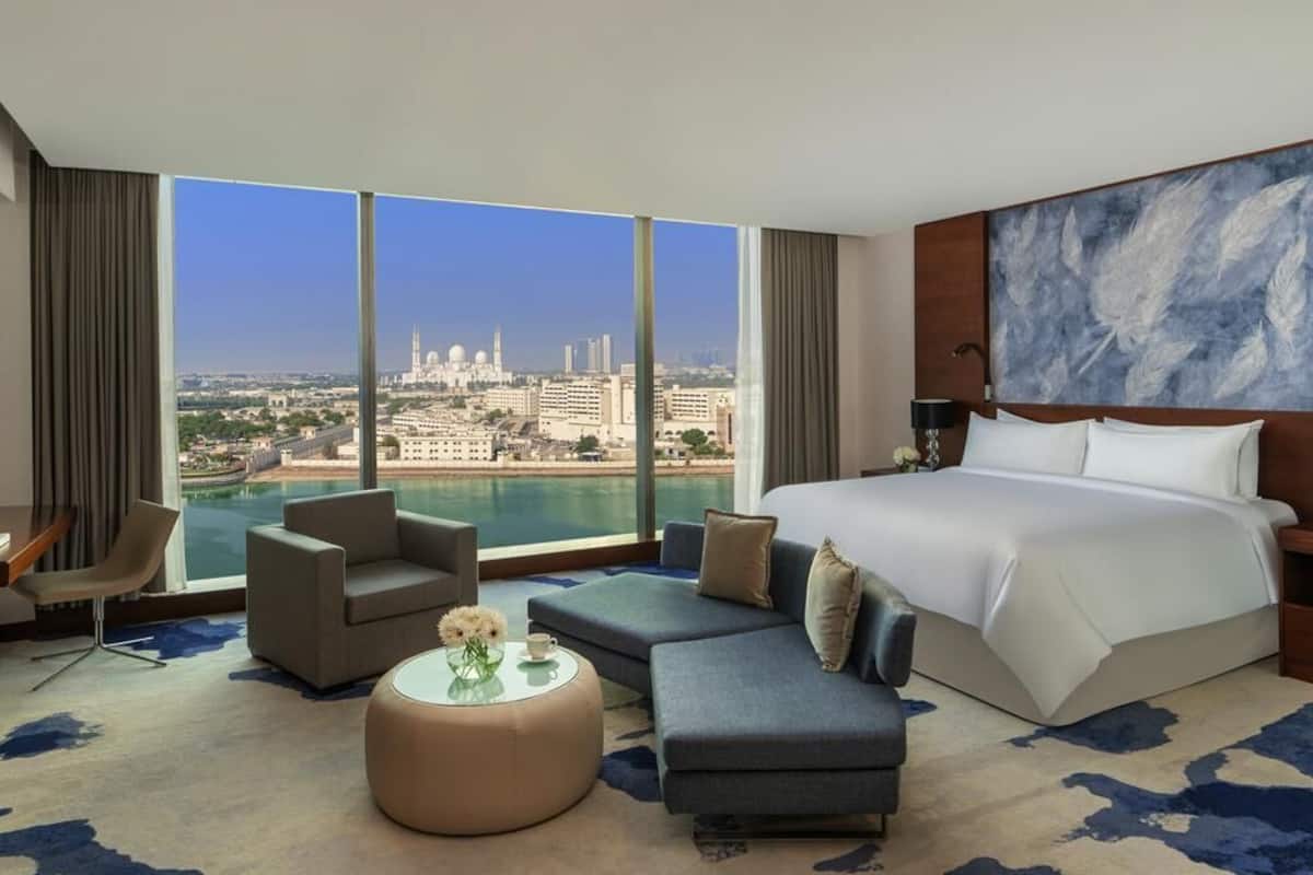 Habitación Deluxe, 1 cama King size, para no fumadores, vista al río | Ropa de cama hipoalergénica y minibar