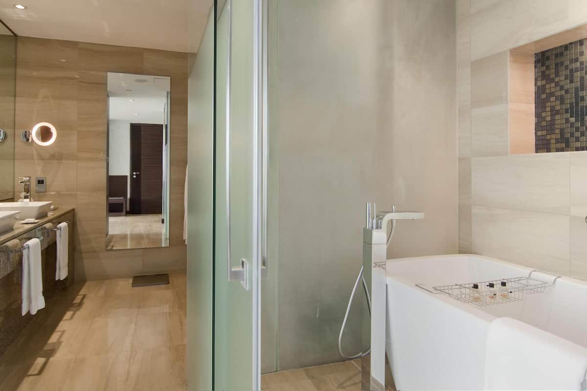 1 habitación, ropa de cama hipoalergénica y minibar